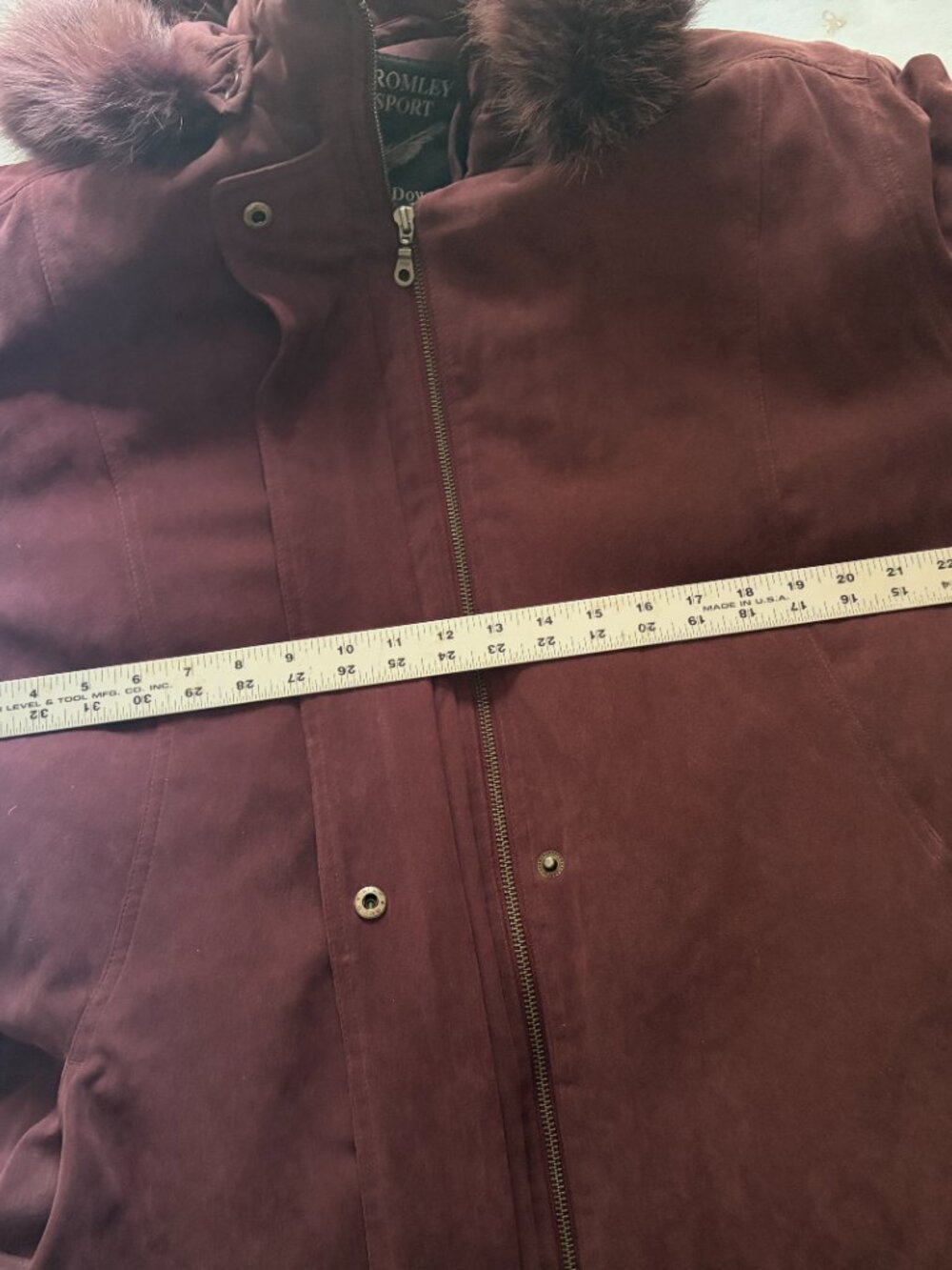 Bromley Sport Extra Long Down Coat Size XL Burgundy Detachable Hood - Picture 10 of 10